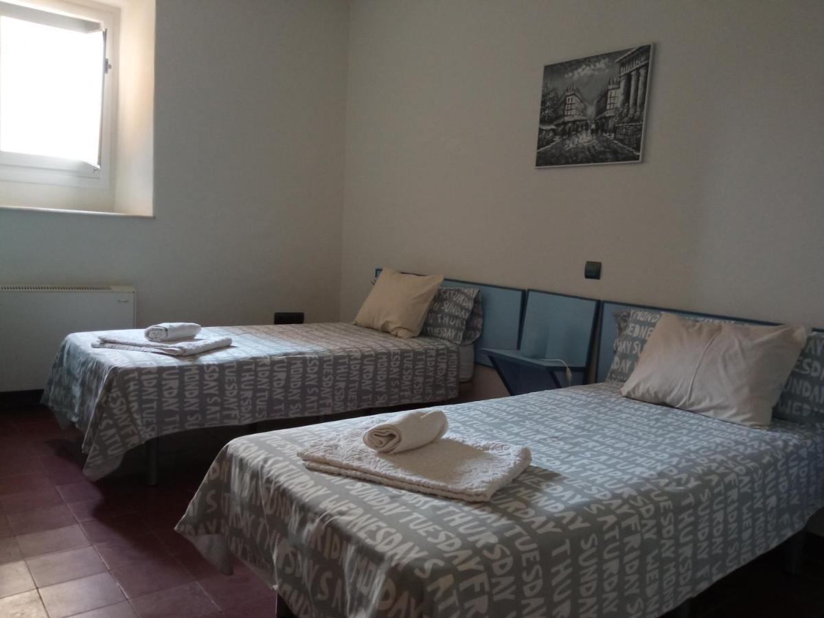 Apartamento La Almena 1 Junto A Plaza Mayor,2 Habitaciones, Parking Gratuito Caces Kültér fotó